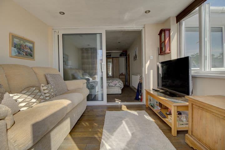 2 bedrooms house for sale in Sturry, United Kingdom - Image 10