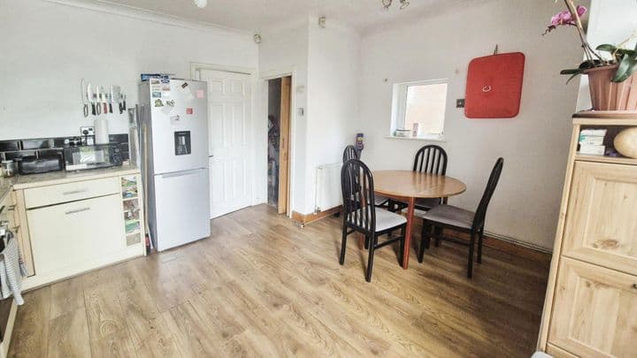 2 bedrooms house for sale in Newcastle Upon Tyne, United Kingdom - Image 8