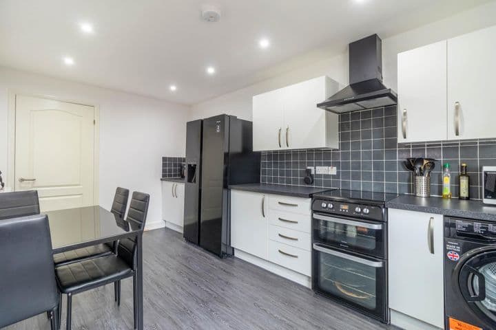 3 bedrooms apartment for sale in Forfar, United Kingdom - Image 6