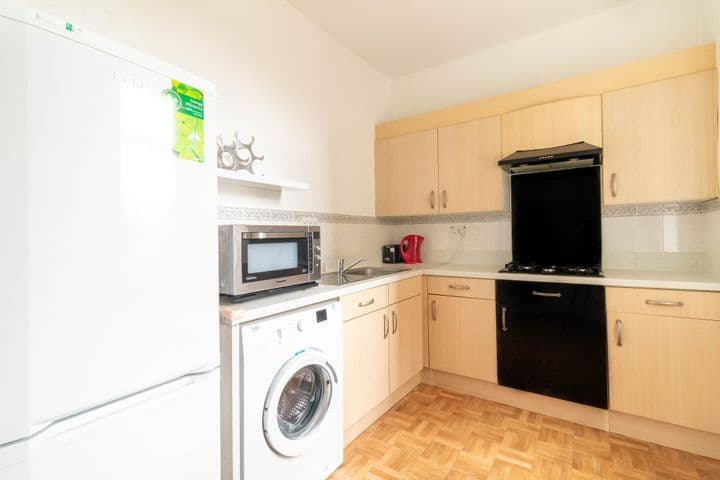 1 bedroom apartment for sale in Dundee, United Kingdom - Image 5