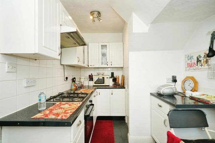 3 bedrooms house for sale in Manchester, United Kingdom - Image 9