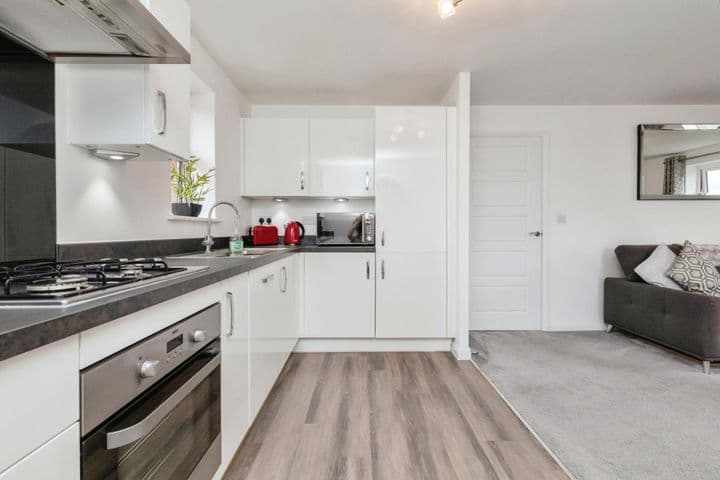 1 bedroom apartment for sale in Bristol, United Kingdom - Image 7