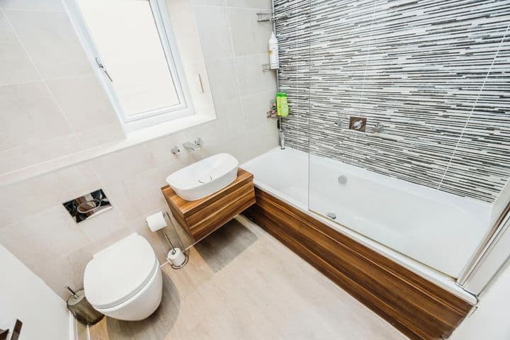 4 bedrooms house for sale in Mirfield, United Kingdom - Image 6