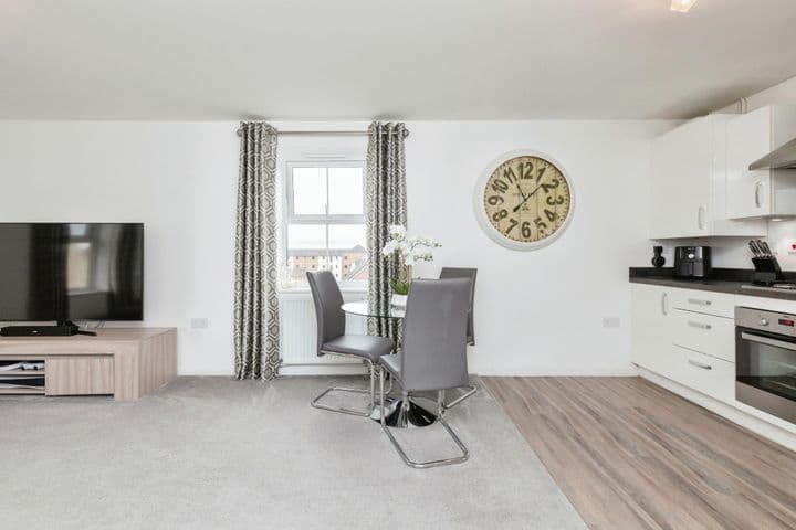 1 bedroom apartment for sale in Bristol, United Kingdom - Image 9