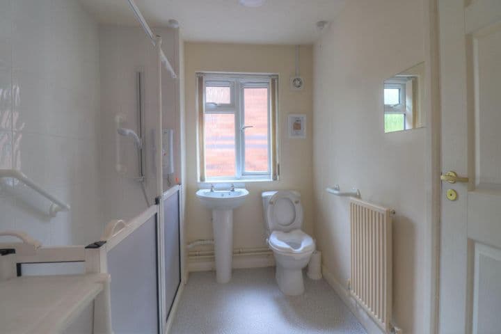 2 bedrooms house for sale in Loughborough, United Kingdom - Image 8