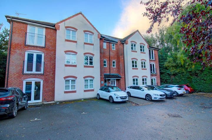 2 bedrooms apartment for sale in Tamworth, United Kingdom - Image 3