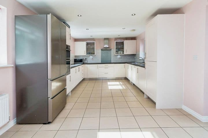 4 bedrooms house for sale in Milton Keynes, United Kingdom - Image 9