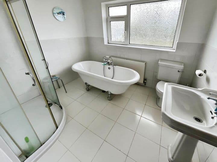 2 bedrooms house for sale in Newcastle Upon Tyne, United Kingdom - Image 4