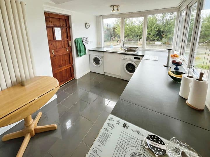 2 bedrooms house for sale in Newcastle Upon Tyne, United Kingdom - Image 12