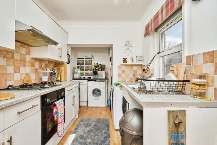 3 bedrooms house for sale in Ryde, United Kingdom - Image 5