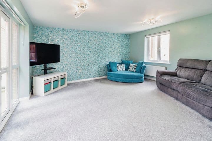 4 bedrooms house for sale in Milton Keynes, United Kingdom - Image 2