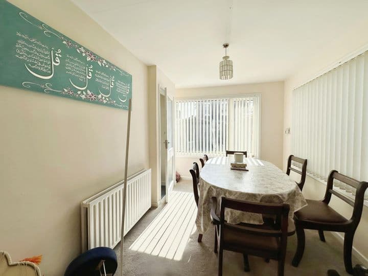 3 bedrooms house for sale in Leeds, United Kingdom - Image 6