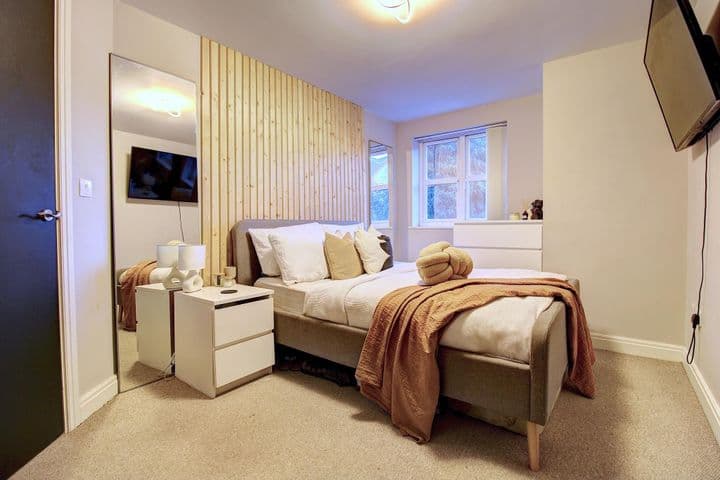 2 bedrooms apartment for sale in Tamworth, United Kingdom - Image 9