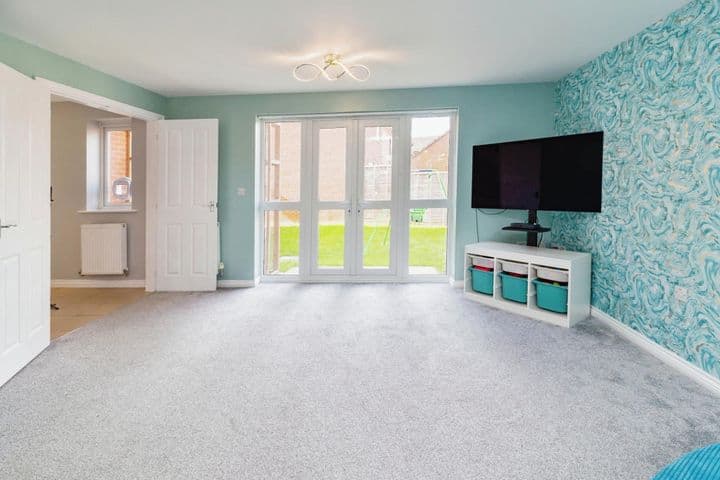 4 bedrooms house for sale in Milton Keynes, United Kingdom - Image 7