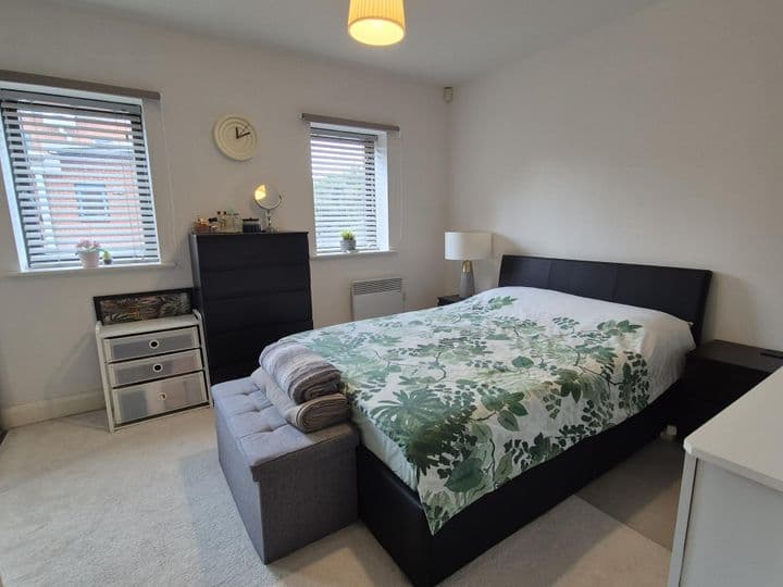 1 bedroom apartment for sale in Birmingham, United Kingdom - Image 3