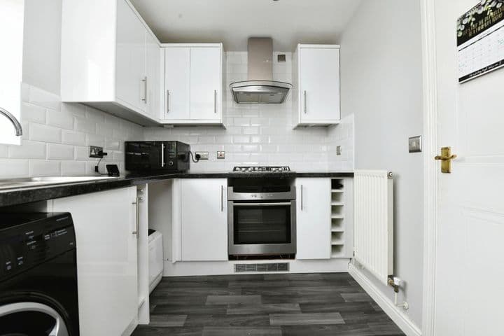 2 bedrooms apartment for sale in Chelmsford, United Kingdom - Image 12