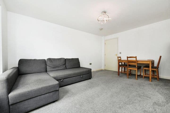 2 bedrooms apartment for sale in Chelmsford, United Kingdom - Image 7