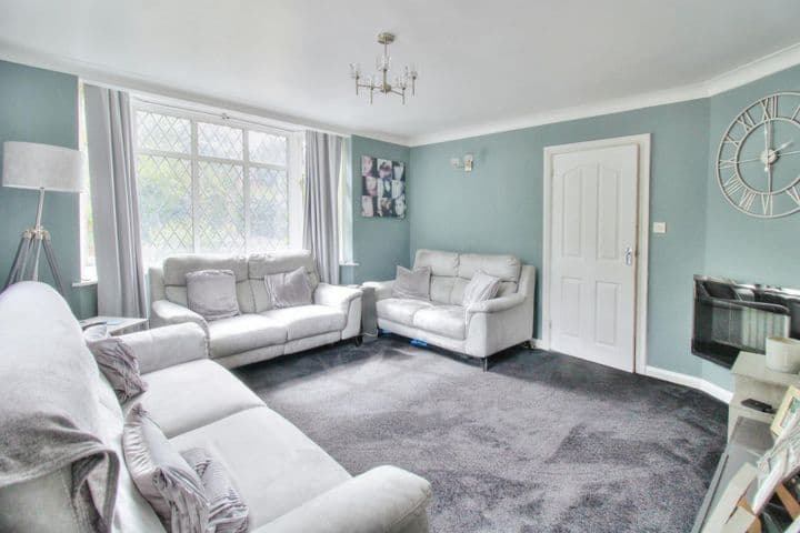 5 bedrooms house for sale in Camberley, United Kingdom - Image 3