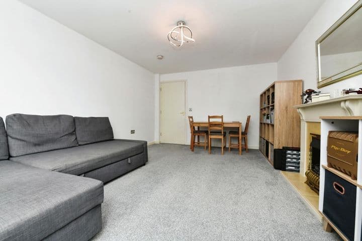 2 bedrooms apartment for sale in Chelmsford, United Kingdom - Image 8