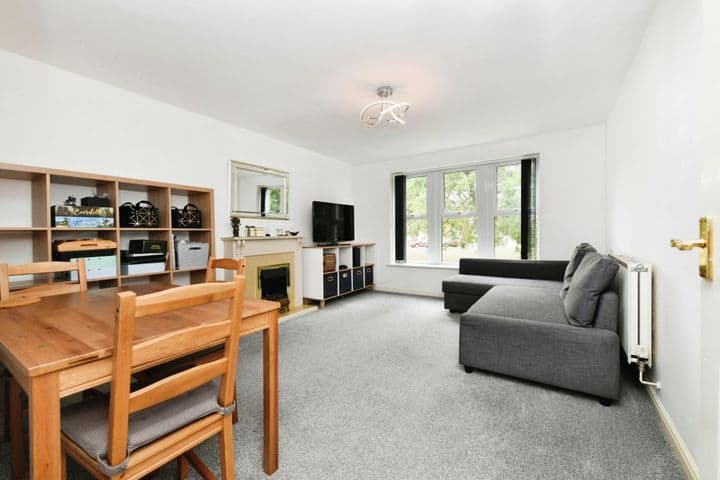 2 bedrooms apartment for sale in Chelmsford, United Kingdom - Image 9