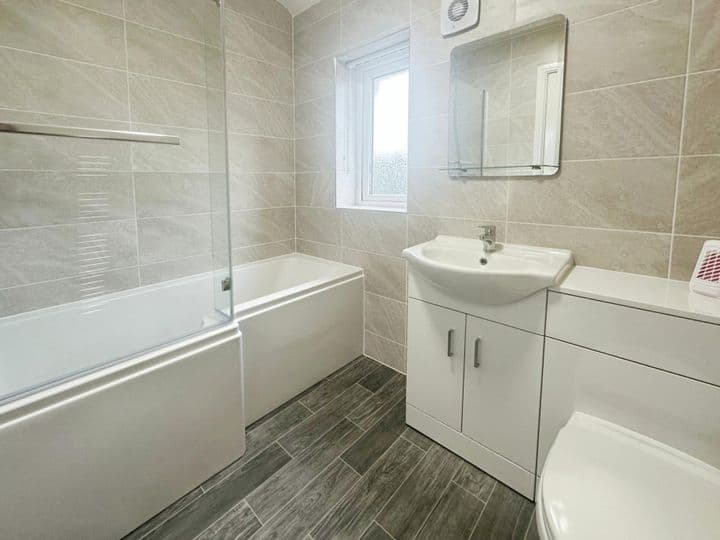 3 bedrooms house for sale in Wolverhampton, United Kingdom