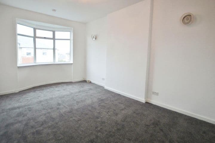 3 bedrooms apartment for sale in Glasgow, United Kingdom - Image 5