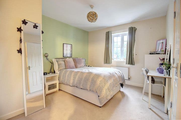 2 bedrooms apartment for sale in Basingstoke, United Kingdom - Image 7