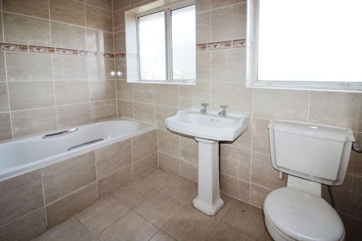 3 bedrooms house for sale in Grimsby, United Kingdom - Image 4