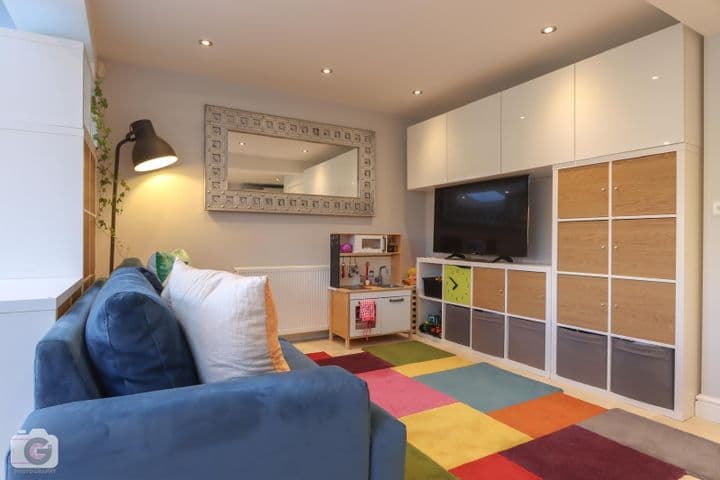 4 bedrooms house for sale in Leeds, United Kingdom - Image 9