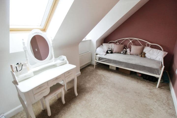 3 bedrooms house for sale in North Hykeham, United Kingdom - Image 12