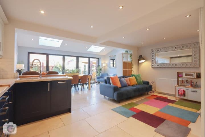 4 bedrooms house for sale in Leeds, United Kingdom - Image 4
