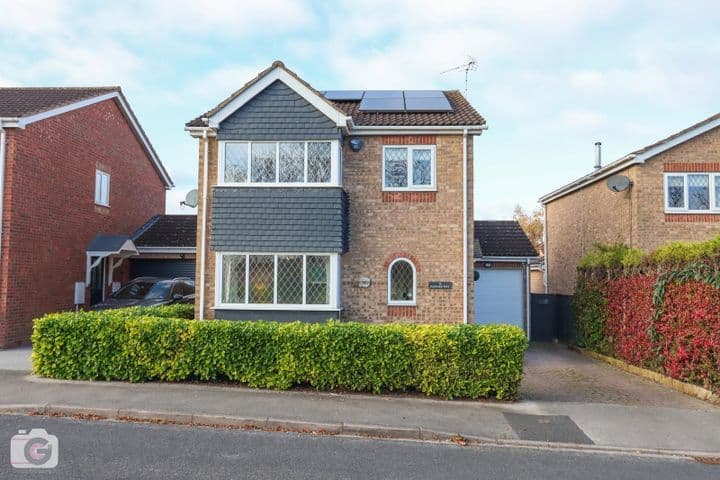 4 bedrooms house for sale in Leeds, United Kingdom - Image 2