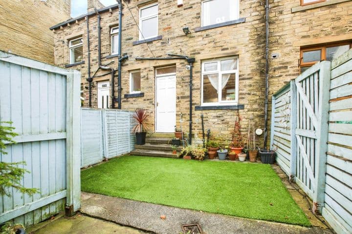 2 bedrooms house for sale in Halifax, United Kingdom - Image 7