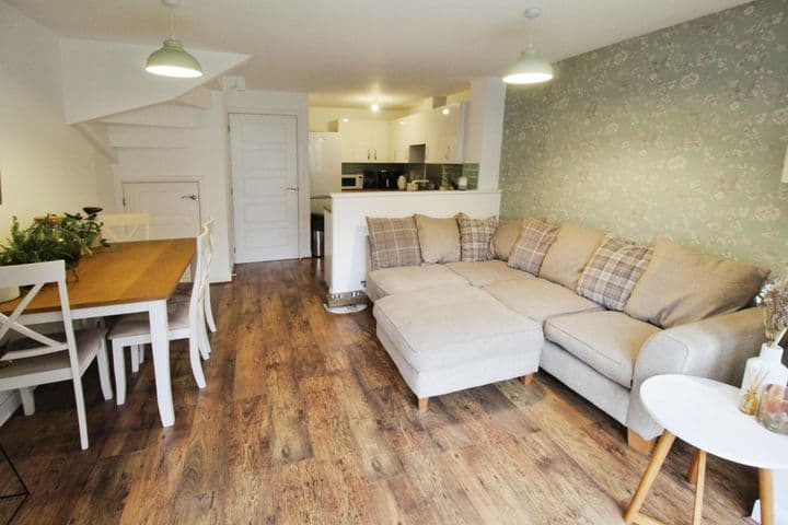 3 bedrooms house for sale in North Hykeham, United Kingdom - Image 4