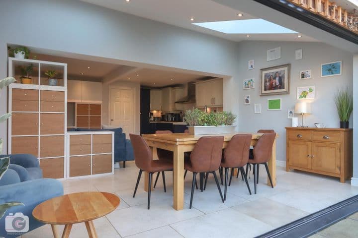 4 bedrooms house for sale in Leeds, United Kingdom - Image 6