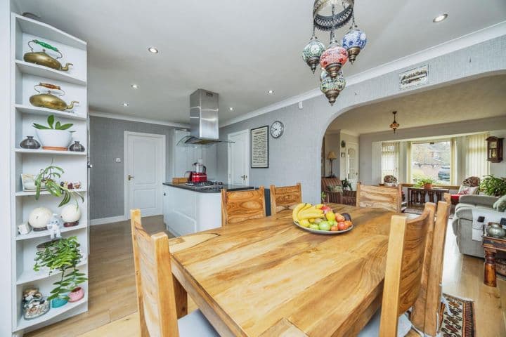 3 bedrooms house for sale in Livingston, United Kingdom - Image 3