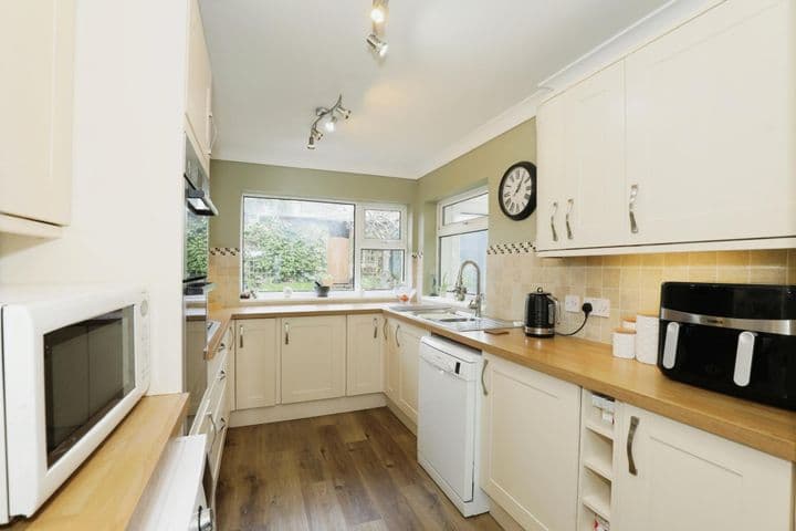 3 bedrooms house for sale in Stoke-On-Trent, United Kingdom - Image 6