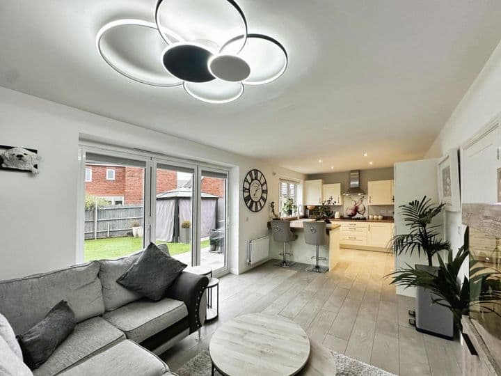 4 bedrooms house for sale in Essington, United Kingdom - Image 3