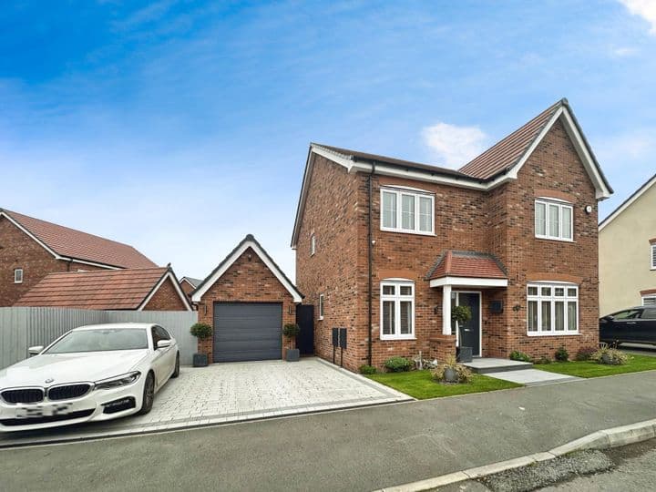 4 bedrooms house for sale in Essington, United Kingdom - Image 2