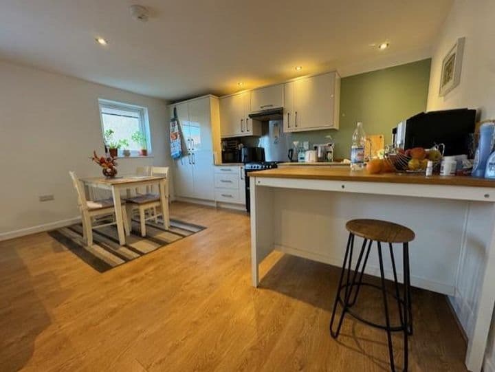 2 bedrooms apartment for sale in Bristol, United Kingdom - Image 3