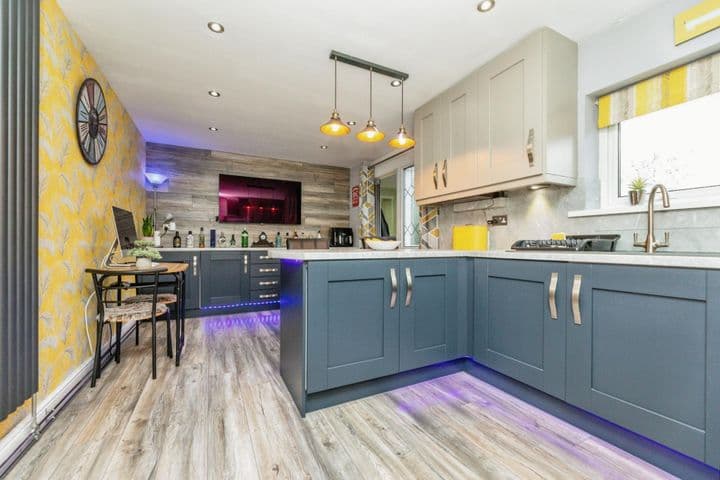 3 bedrooms house for sale in Sheffield, United Kingdom - Image 7