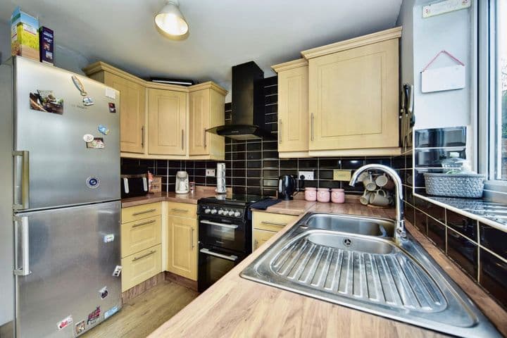 2 bedrooms house for sale in Sittingbourne, United Kingdom - Image 3