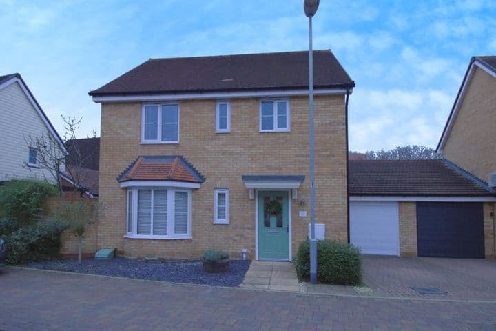 3 bedrooms house for sale in Colchester, United Kingdom - Image 2