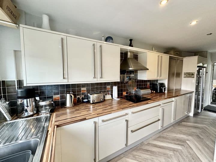 3 bedrooms house for sale in Sheffield, United Kingdom - Image 3