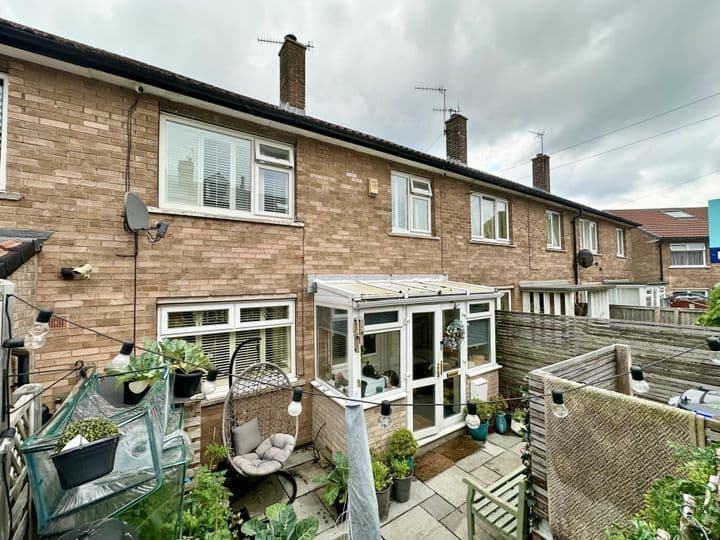 3 bedrooms house for sale in Sheffield, United Kingdom - Image 2