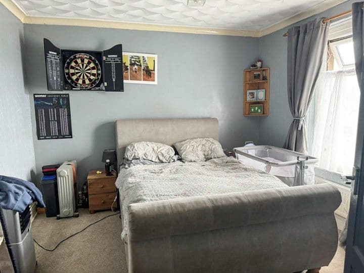 3 bedrooms house for sale in Neath Port Talbot, United Kingdom - Image 9