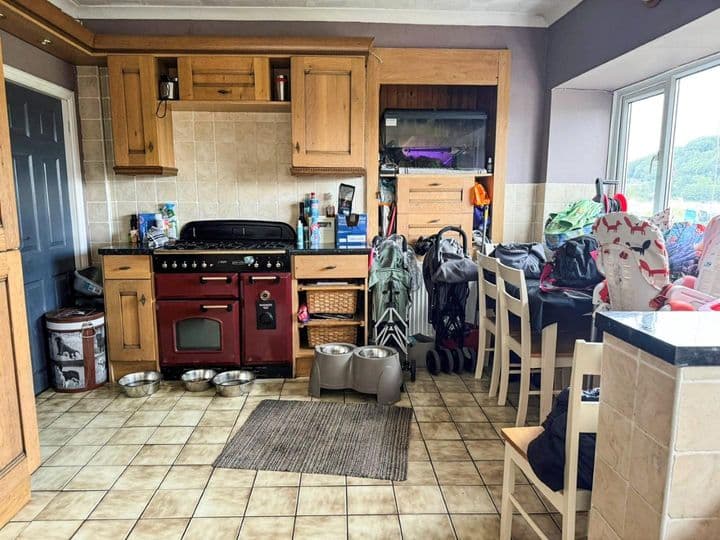 3 bedrooms house for sale in Neath Port Talbot, United Kingdom - Image 7