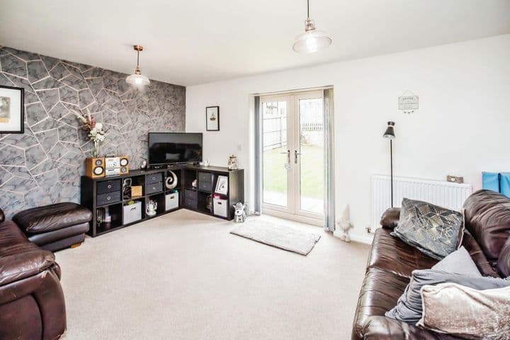 3 bedrooms house for sale in Huddersfield, United Kingdom - Image 8