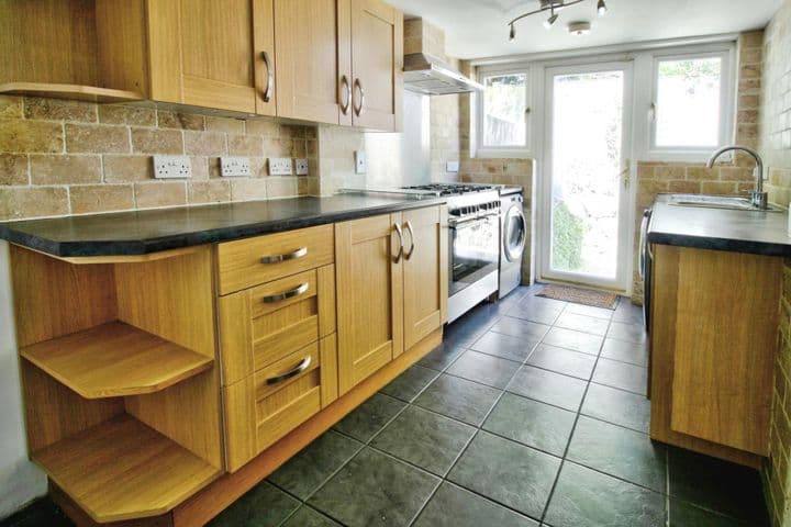 3 bedrooms house for sale in Tonbridge, United Kingdom - Image 3