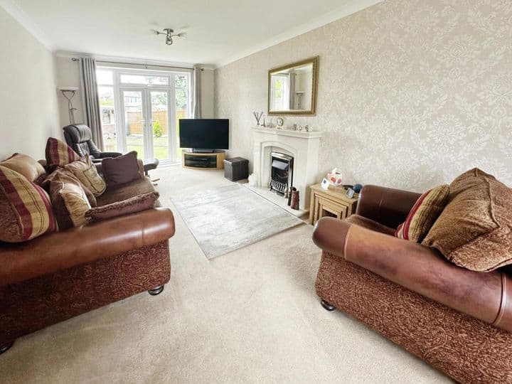 3 bedrooms house for sale in Wolverhampton, United Kingdom - Image 3